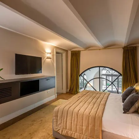 Palazzo Pazzi Vitali Luxury In فلورنس