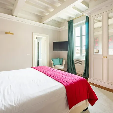 Palazzo Pazzi Vitali Luxury In فلورنس
