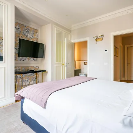 Palazzo Pazzi Vitali Luxury In فلورنس